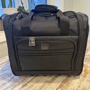 Protege Arendale 16” Underseat Carry-on